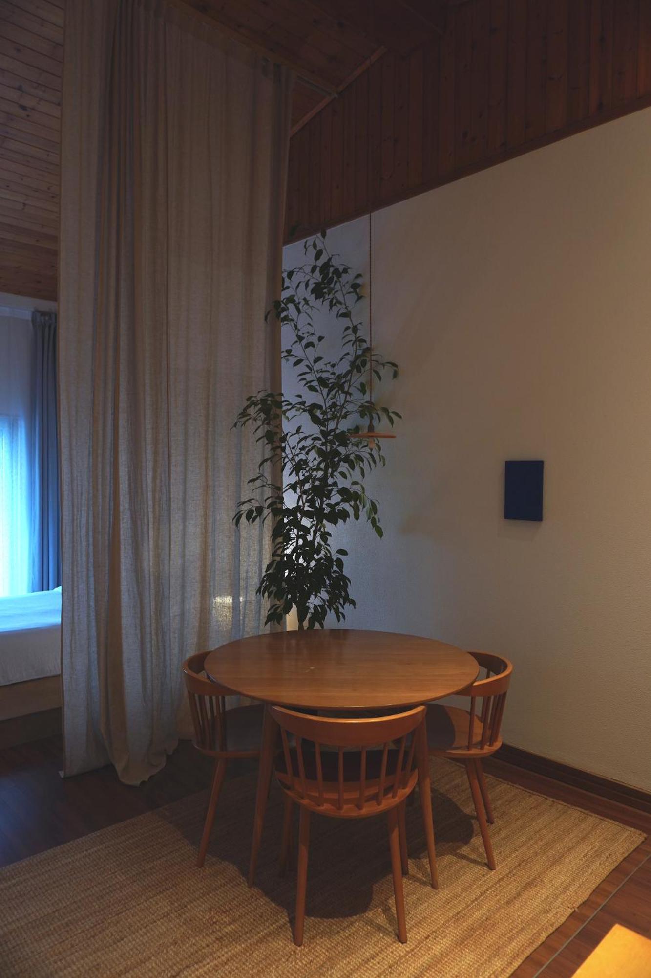 At Corner Resort & Garden Jeju Bagian luar foto